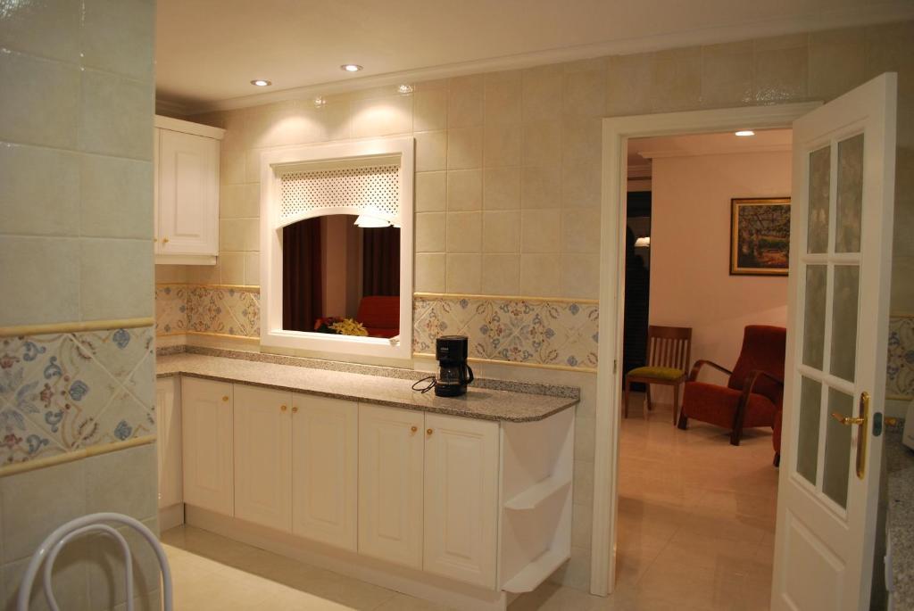 Apartamentos Lomas De كامبوامور الغرفة الصورة